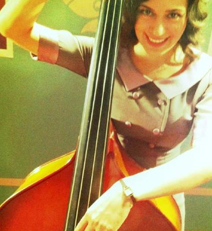 İşte ünlülerin profilinde yazdıkları 9