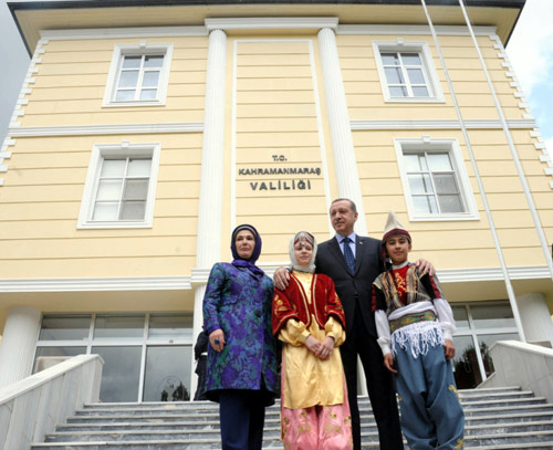 Erdoğan muhalefeti bombaladı 11