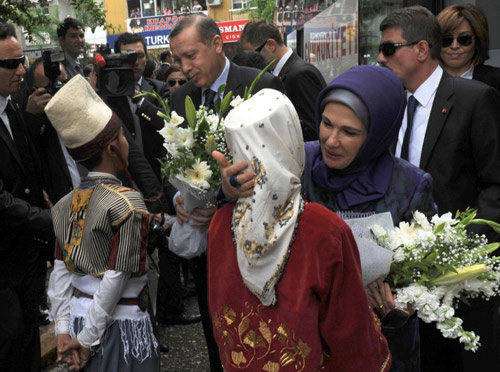 Erdoğan muhalefeti bombaladı 12