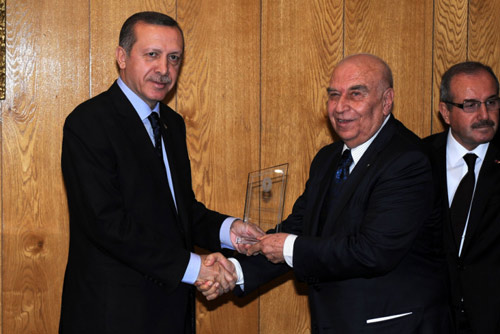 Erdoğan muhalefeti bombaladı 14