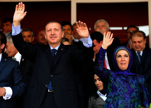 Erdoğan muhalefeti bombaladı 3