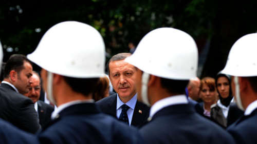 Erdoğan muhalefeti bombaladı 4