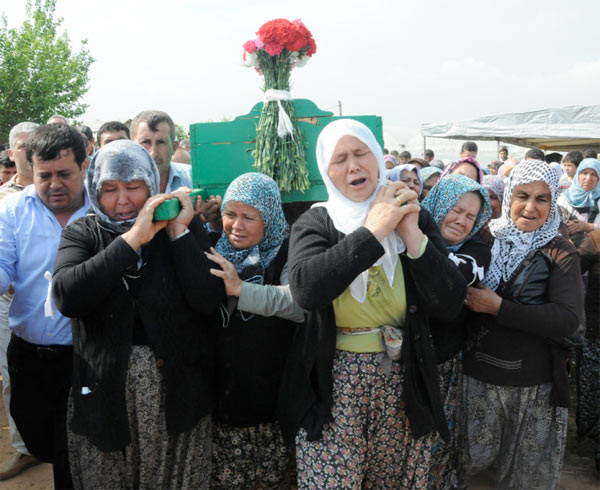 Çift kol nakli yapılan Atilla Kavdır öldü 1