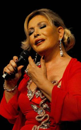 Diva'nın ayakkabı numarasına bakın! 22