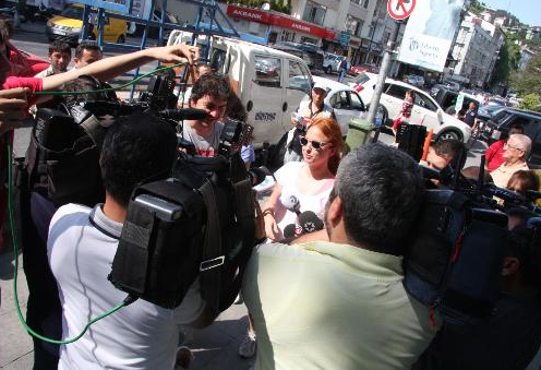 Ayşe Özyılmazel böyle görüntülendi 3