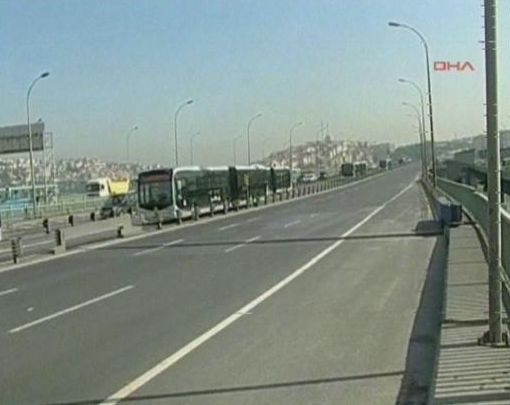 Haliç Köprüsü'nde büyük tehlike! 2