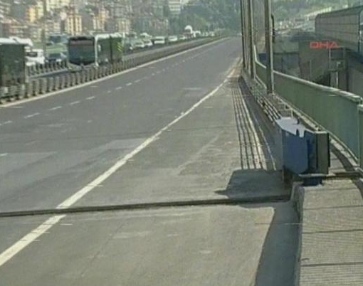 Haliç Köprüsü'nde büyük tehlike! 4