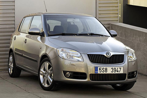 Küçük otomobillerin fiyatları 22