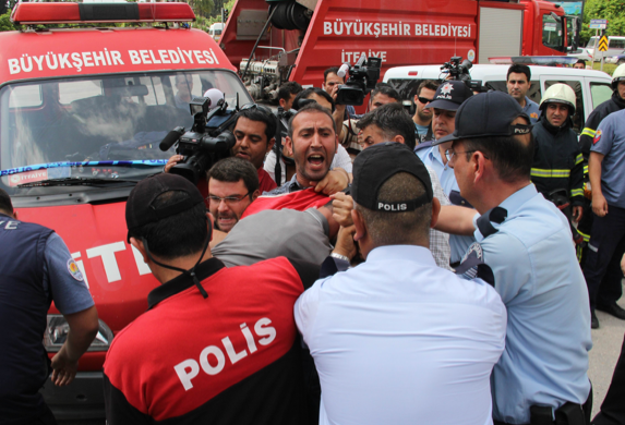 Aile boyu çok çılgın bir eylem! 16