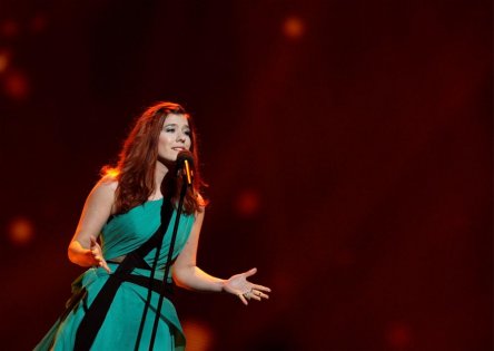 Eurovision yarı finaline nineler geldi 5