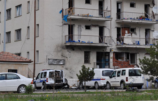 Bombalı araçla saldırıdan fotoğraflar 1