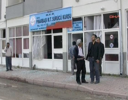 Bombalı araçla saldırıdan fotoğraflar 19