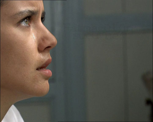 Beren Saat 11