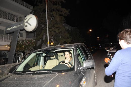 Beren Saat 18