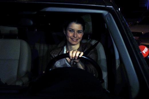 Beren Saat 19