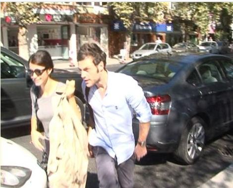 Beren Saat 33