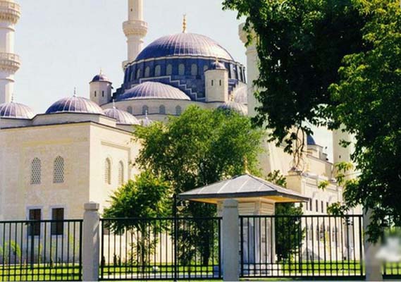 Türkler'den ABD'ye Fatih Camii 17