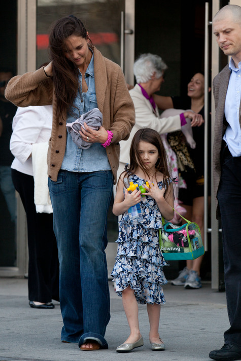 Katie Holmes 33