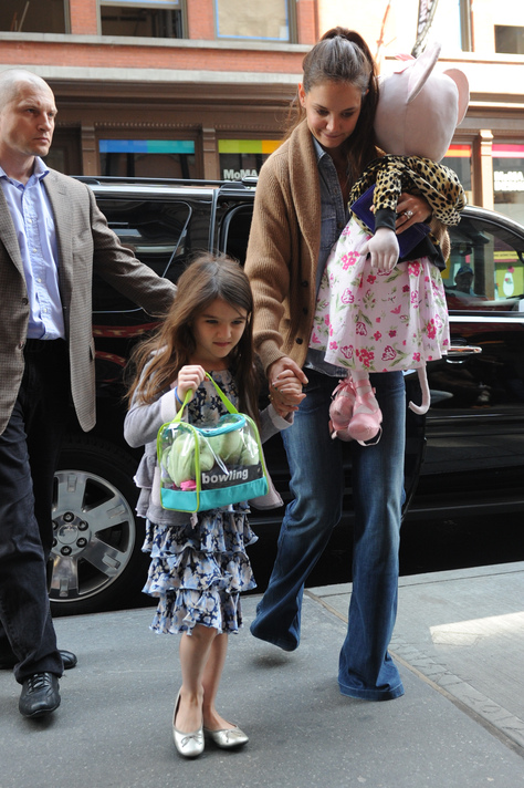 Katie Holmes 34