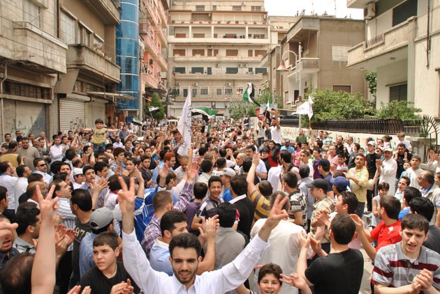 Suriye'de bir katliam daha 25