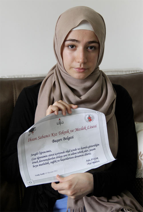 Başörtülü okul birincisine ödül verilmedi 6
