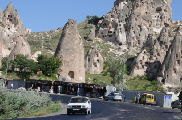 Kapadokya'da asfalt eridi 3