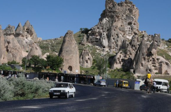 Kapadokya'da asfalt eridi 4