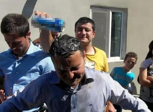 Önce erkek oldu, sonra böyle evlendi 8