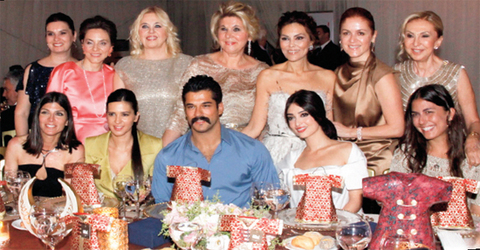 Sosyete Muhteşem Haremde 4