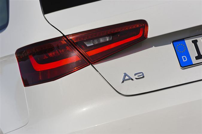 2013 Audi A3: Premium kompakt sınıfının gözbebeği Audi A3 yenilend.. 109