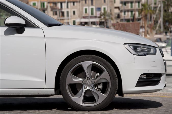 2013 Audi A3: Premium kompakt sınıfının gözbebeği Audi A3 yenilend.. 114