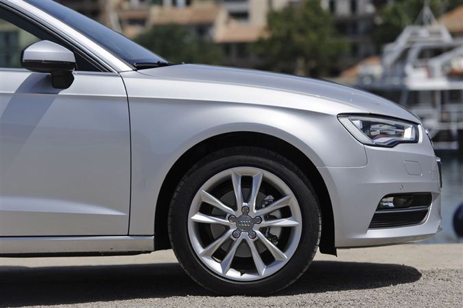 2013 Audi A3: Premium kompakt sınıfının gözbebeği Audi A3 yenilend.. 116
