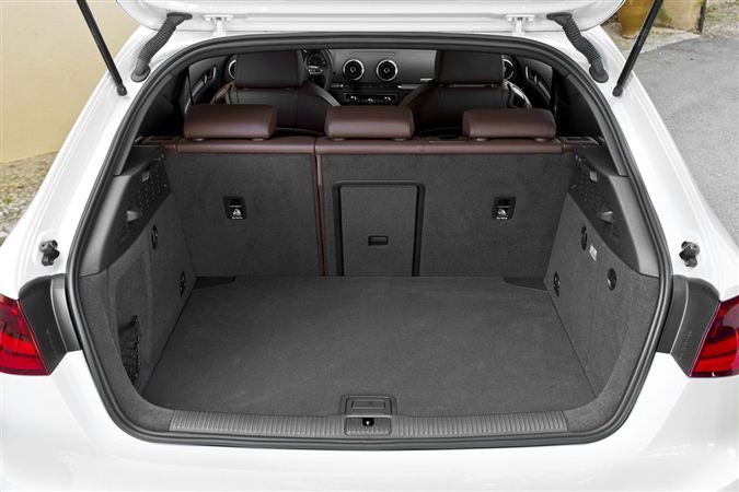 2013 Audi A3: Premium kompakt sınıfının gözbebeği Audi A3 yenilend.. 118