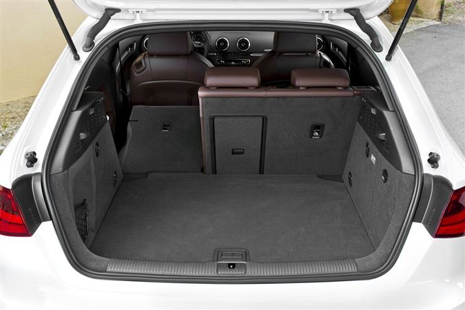 2013 Audi A3: Premium kompakt sınıfının gözbebeği Audi A3 yenilend.. 119