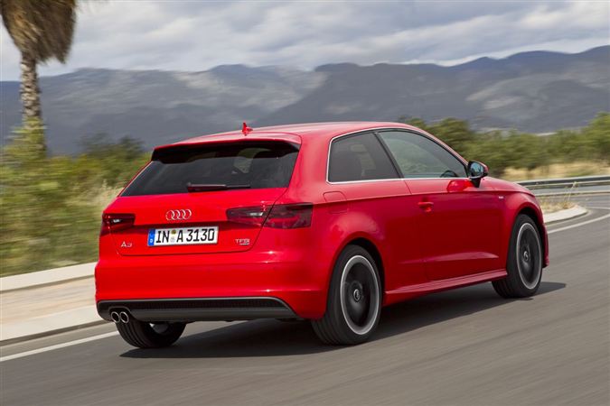 2013 Audi A3: Premium kompakt sınıfının gözbebeği Audi A3 yenilend.. 12