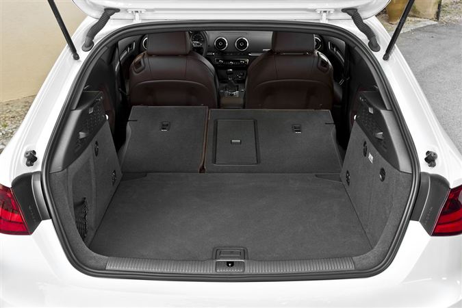 2013 Audi A3: Premium kompakt sınıfının gözbebeği Audi A3 yenilend.. 120