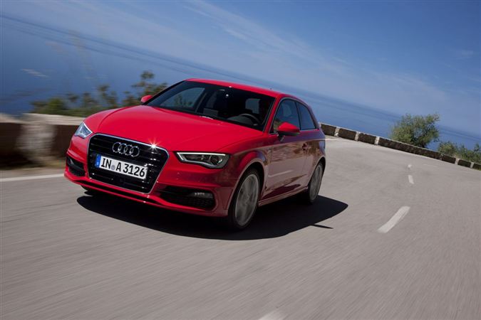 2013 Audi A3: Premium kompakt sınıfının gözbebeği Audi A3 yenilend.. 20