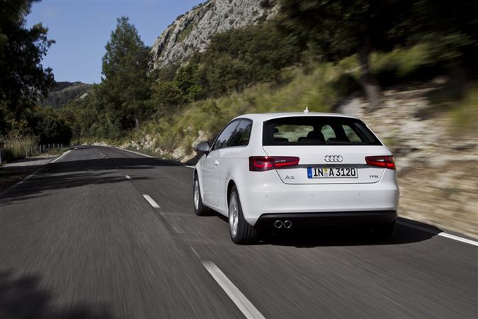 2013 Audi A3: Premium kompakt sınıfının gözbebeği Audi A3 yenilend.. 33