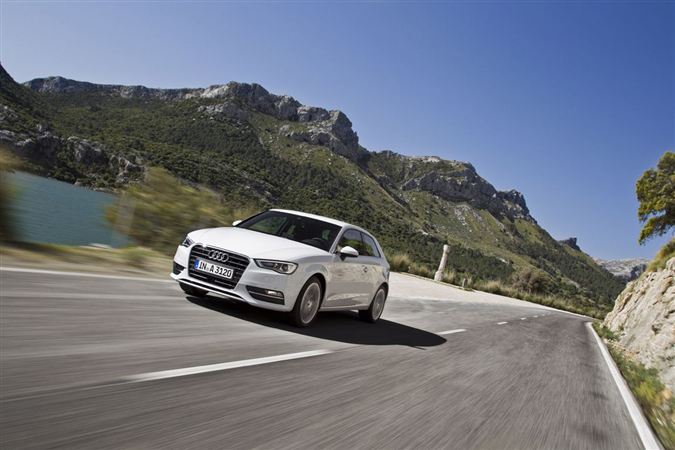 2013 Audi A3: Premium kompakt sınıfının gözbebeği Audi A3 yenilend.. 37