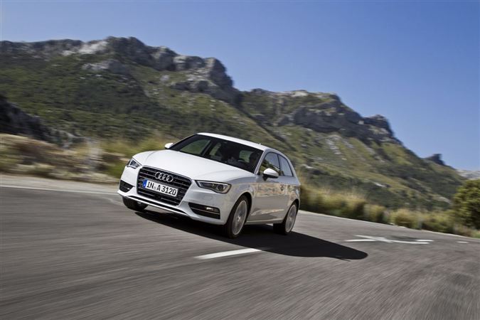 2013 Audi A3: Premium kompakt sınıfının gözbebeği Audi A3 yenilend.. 39