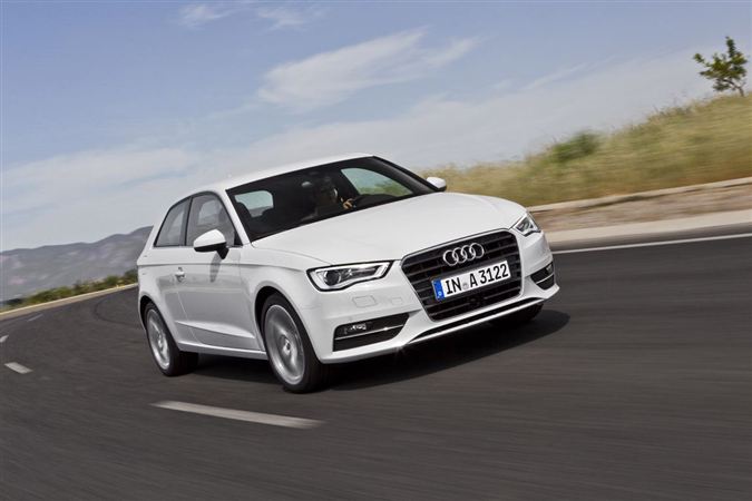 2013 Audi A3: Premium kompakt sınıfının gözbebeği Audi A3 yenilend.. 4