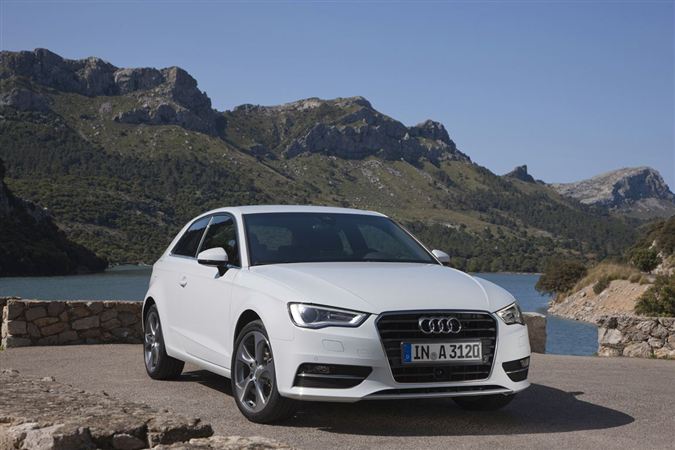 2013 Audi A3: Premium kompakt sınıfının gözbebeği Audi A3 yenilend.. 59