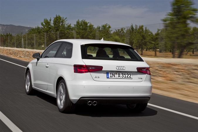 2013 Audi A3: Premium kompakt sınıfının gözbebeği Audi A3 yenilend.. 6