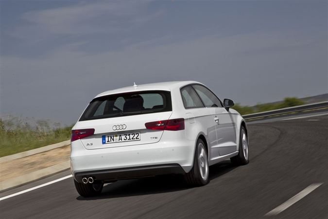 2013 Audi A3: Premium kompakt sınıfının gözbebeği Audi A3 yenilend.. 7