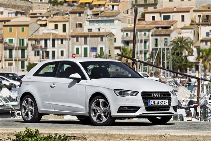 2013 Audi A3: Premium kompakt sınıfının gözbebeği Audi A3 yenilend.. 71