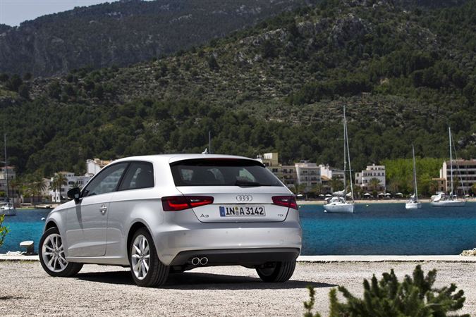 2013 Audi A3: Premium kompakt sınıfının gözbebeği Audi A3 yenilend.. 79