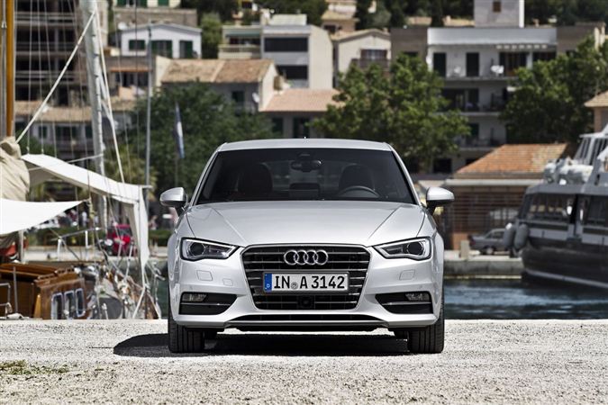 2013 Audi A3: Premium kompakt sınıfının gözbebeği Audi A3 yenilend.. 81
