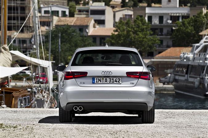 2013 Audi A3: Premium kompakt sınıfının gözbebeği Audi A3 yenilend.. 82