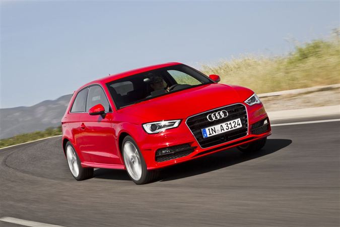 2013 Audi A3: Premium kompakt sınıfının gözbebeği Audi A3 yenilend.. 9
