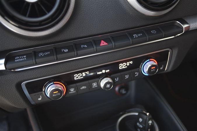 2013 Audi A3: Premium kompakt sınıfının gözbebeği Audi A3 yenilend.. 91